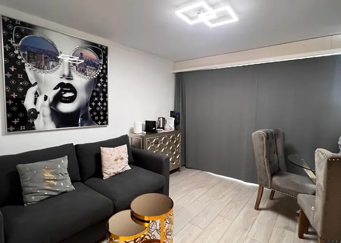 Sandrina - Lumineux Et Renove Apartmán *